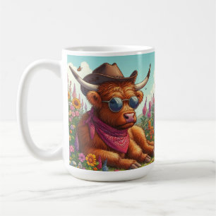 Taza De Café Vaca de las Tierras Altas con gafas de sol y sombr