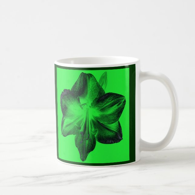 Taza De Café Verde oscuro sobre Amaryllis verde claro (Derecha)