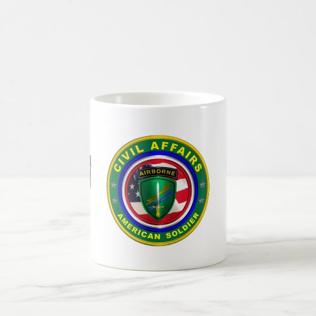 Taza De Café Veterano de asuntos civiles del ejército orgulloso (Centro)