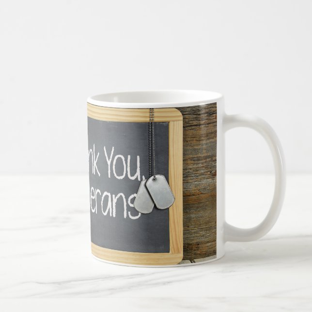 Taza De Café veteranos gracias en pizarra negra (Derecha)