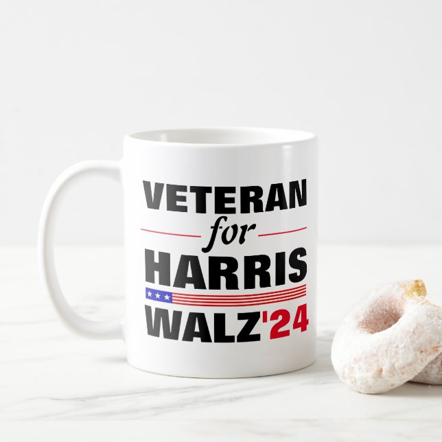 Taza De Café Veteranos personalizados de las elecciones Harris  (Con donut)