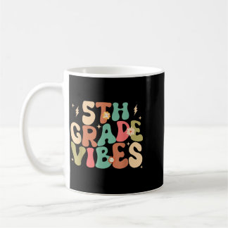 Taza De Café Vibraciones de 5º Grado Retro Divertido Regreso a