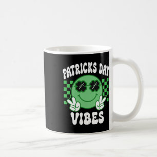 Taza De Café Vibraciones geniales del día de San Patricio Retro