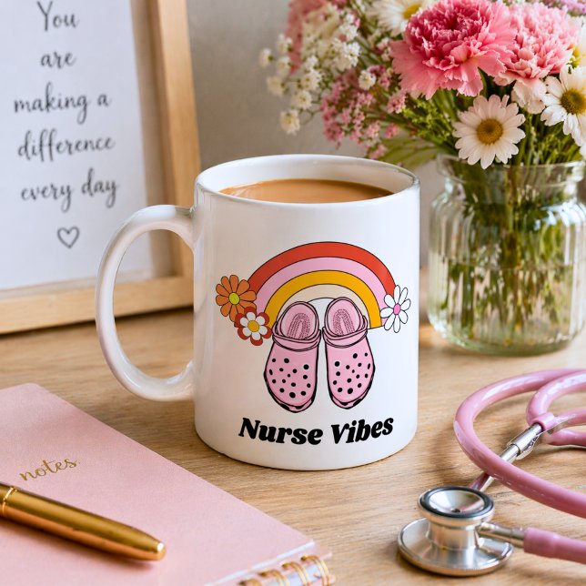 Taza De Café Vibraciones Retro de Enfermera  (Subido por el creador)
