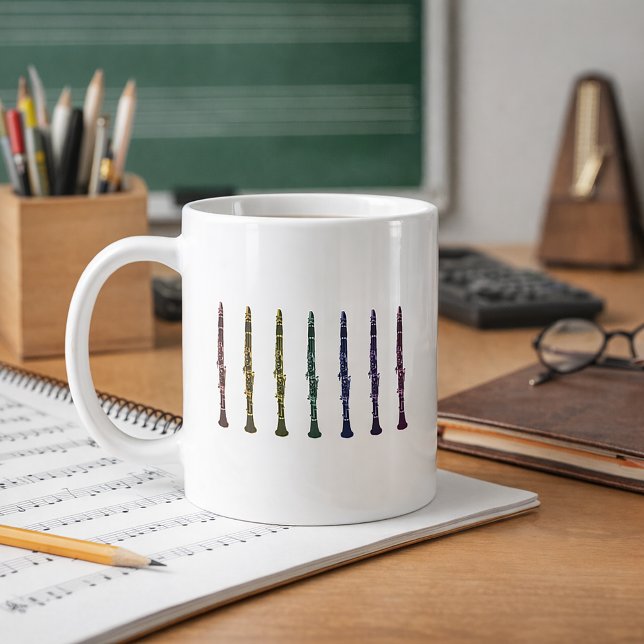 Taza De Café Vibrant Rainbow Clarinet Art Orchestra Band Music (A mug with a line up of clarinets in red, orange, yellow, green, blue, purple and pink.)