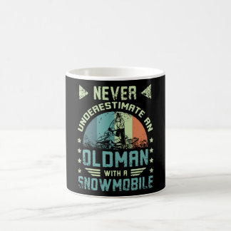 Taza De Café Viejo En Snowmobile