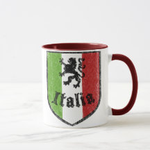 Taza de café vintage con bandera italiana