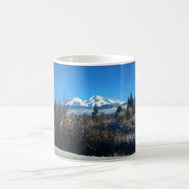 Taza De Café Vista de invierno en el Monte Shasta, CA (Centro)