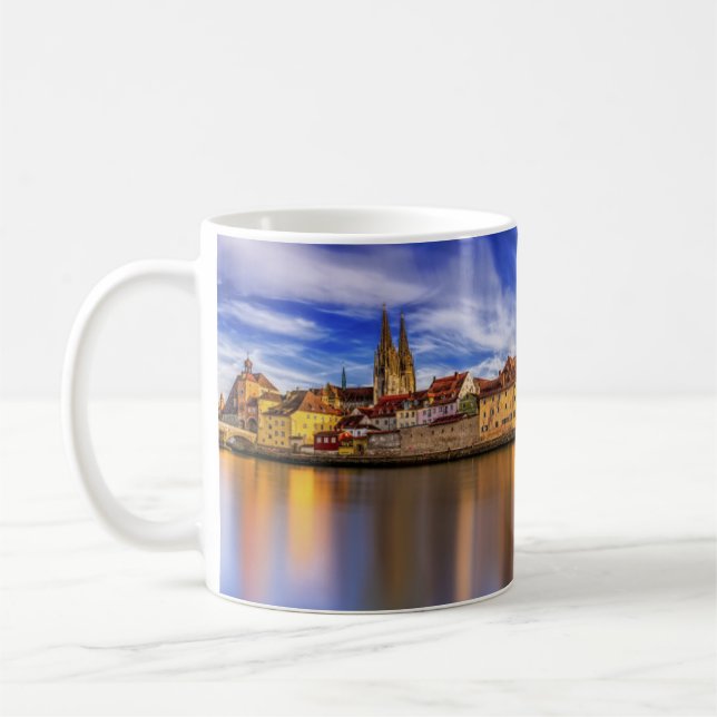 Taza De Café Vista panorámica del río Danubio Regensburg Aleman (Izquierda)