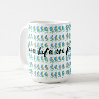 Taza De Café vive la vida en plena floración