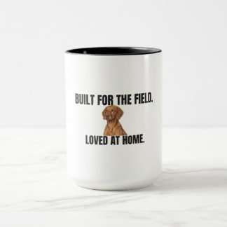Taza de café Vizsla construida para el campo y ama
