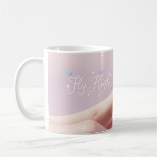 Taza De Café Volar mariposa alta sobre el dedo