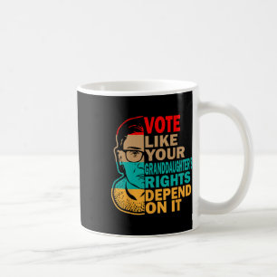 Taza De Café Vota como los derechos de tu nieta - feminista