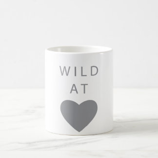Taza De Café W I L D en el gris del corazón