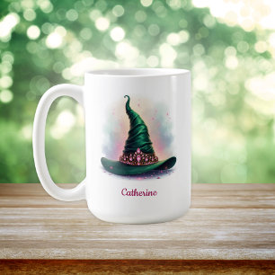 Taza De Café Whimsical Pink Crown and Green Witch Gorra