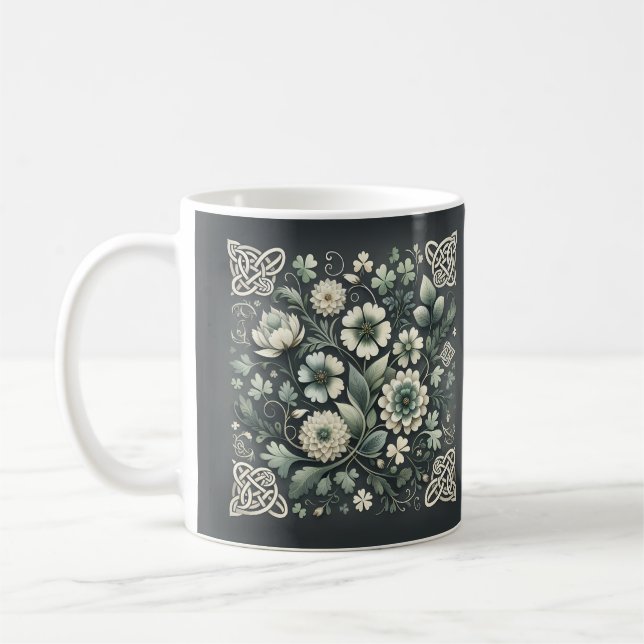 Taza De Café Whispered Clover Knotwork Garden (Izquierda)