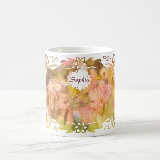 Taza De Café Whispers of Magic: Two Fairy Friends in a Garden (Centro)