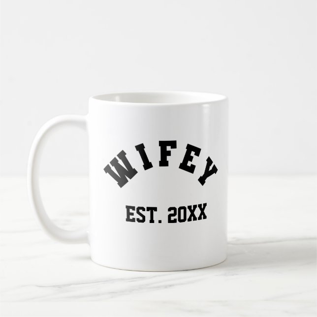 Taza De Café Wifey College  T-Shirt (Izquierda)