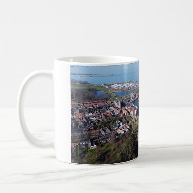 Taza De Café Willemstad Nederland drone overzicht. (Izquierda)