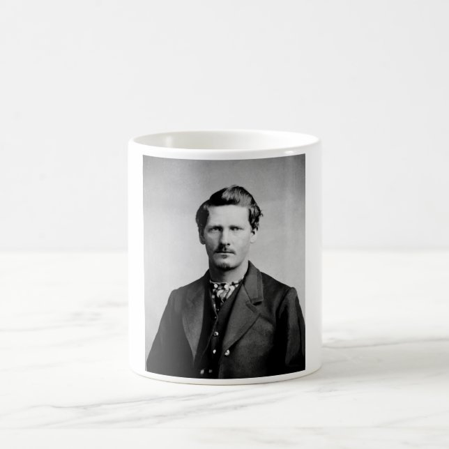 Taza De Café Wyatt Earp: Lawman, Gunfighter, guardián de Saloon (Centro)