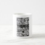 Taza De Café Yorkshire Sayings Mug<br><div class="desc">¡Por cierto, necesitamos eso en nuestro salón de la pared! Impresión de canciones de Vikshire en Yorkshire Esta fantástica impresión incluye una gran variedad de conocidas declaraciones de Yorkshire impresas en negro incluyendo eee by gum, maungy bugger, es un ron do, cómo do y muchos más. Una gran adición a...</div>