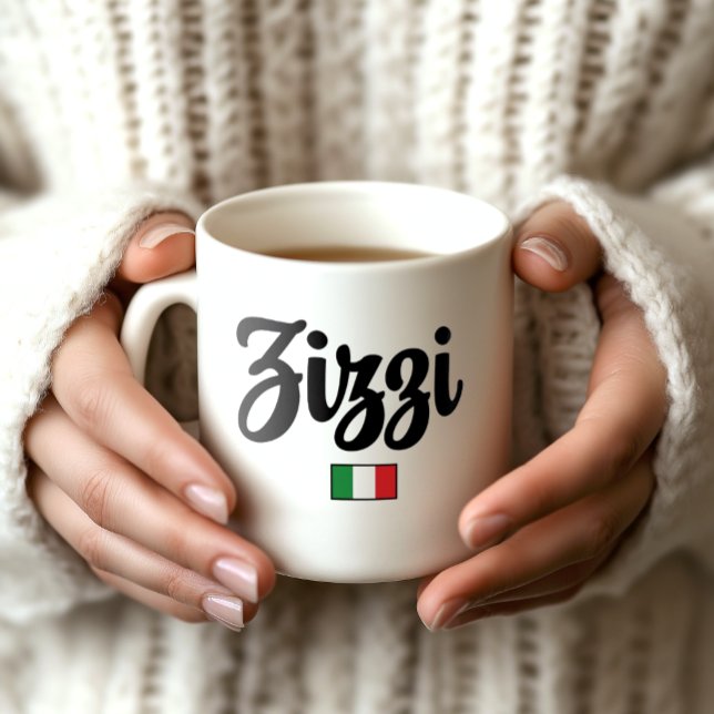Taza De Café Zizzi Italian Flag Mug (Woman's Hands holding Zizzi Italian Flag Mug. Affectionate nickname for Aunt or Uncle.)