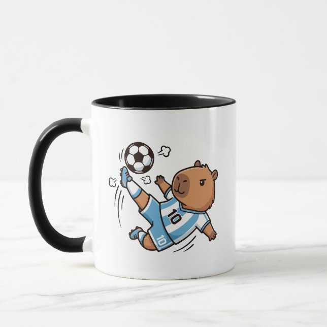 Taza de capibara futbolero lindo (Izquierda)