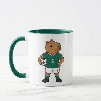 Taza de capybara futbolero adorable
