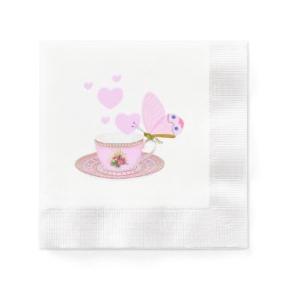 Taza de color rosa y mariposa con muchos corazones paper napkin