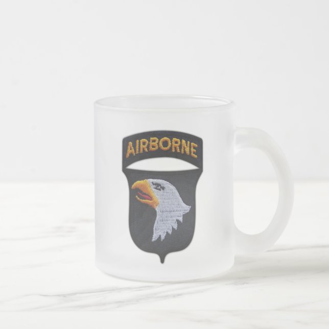 Taza De Cristal Esmerilado 101ª División Aérea ABN Gritando Vets Águilas (Derecha)