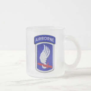 Taza De Cristal Esmerilado 173o Veterinarios aerotransportados de los