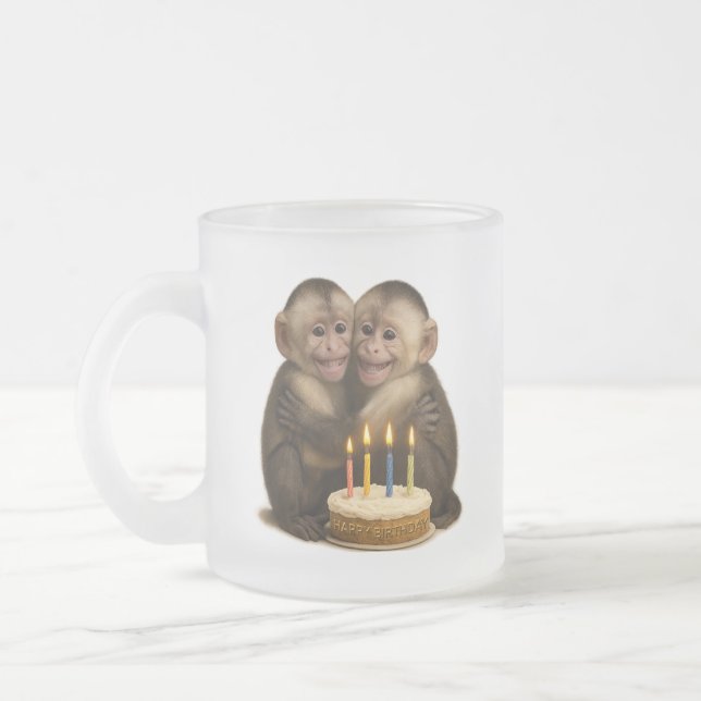 Taza De Cristal Esmerilado 2 sweet Capuchin monkeys lovingly embrace each oth (Izquierda)