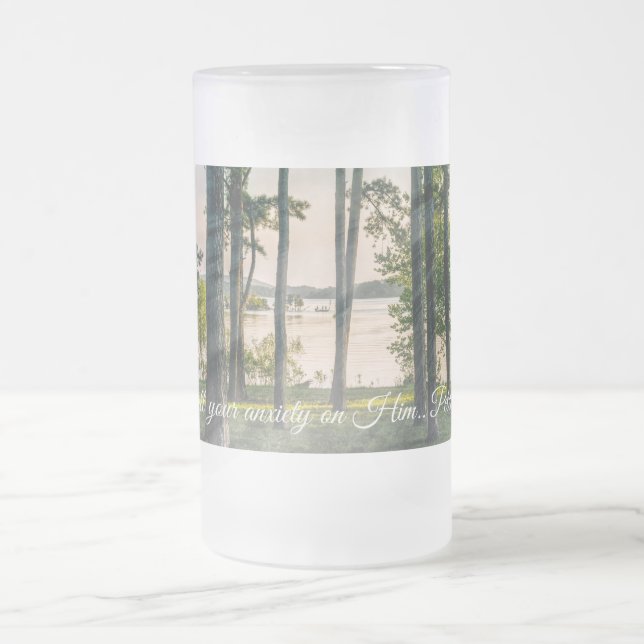 Taza De Cristal Esmerilado Árboles frugales en la mesa rock contra la biblia (Centro)