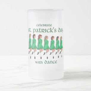 Taza De Cristal Esmerilado Baile Irlandés de Paso Celebra el Día de San Patri
