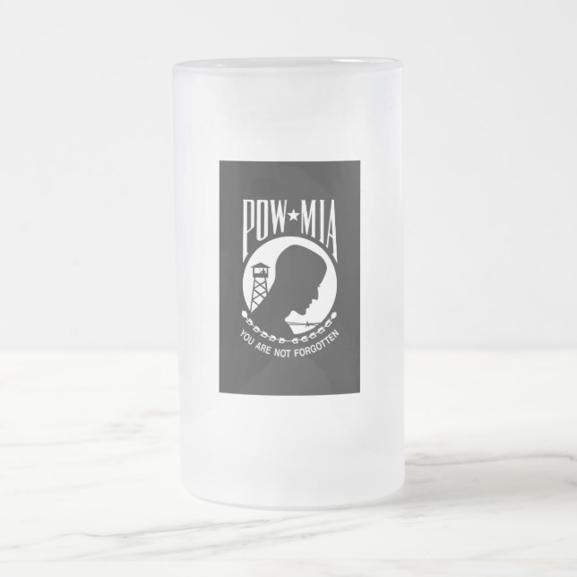 Taza De Cristal Esmerilado Bandera del POW MIA: Soldados desaparecidos en la  (Centro)