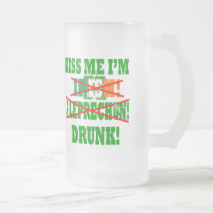 Taza De Cristal Esmerilado Bésame, soy irlandés, un leprechaun, borracho!
