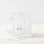 Taza De Cristal Esmerilado Big Label Mug personalizado de Science Lab Beaker<br><div class="desc">Por el amante de la ciencia en tu vida. Esta taza de 10 oz se hace para que parezca una pieza de vidrio de laboratorio, con graduaciones para un vaso de 250 ml de tamaño comparable. Incluso puede personalizarlo con sus iniciales o nombre, como lo haría en una configuración de...</div>