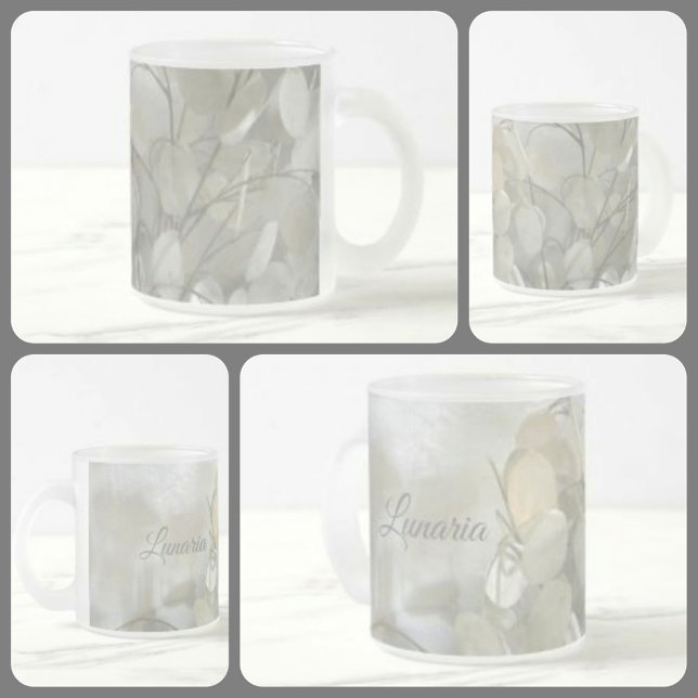 Taza De Cristal Esmerilado Blanco sobre el dólar blanco de plata lunaria (Subido por el creador)