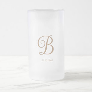Taza De Cristal Esmerilado Boda de monograma de guión dorado