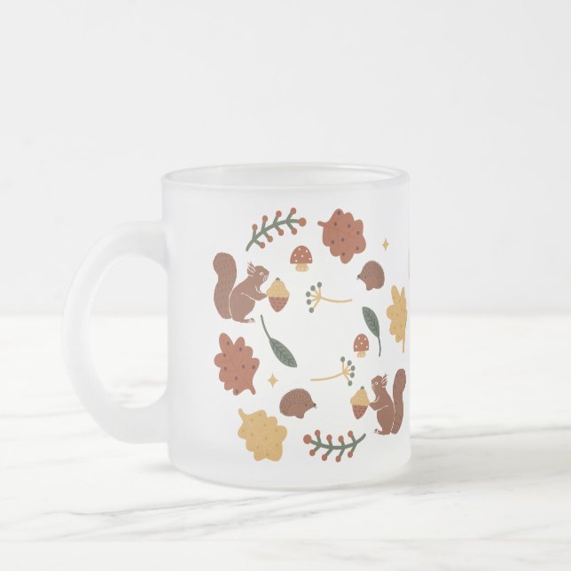 Taza De Cristal Esmerilado Bosque de Caída de ardilla personalizado (Izquierda)