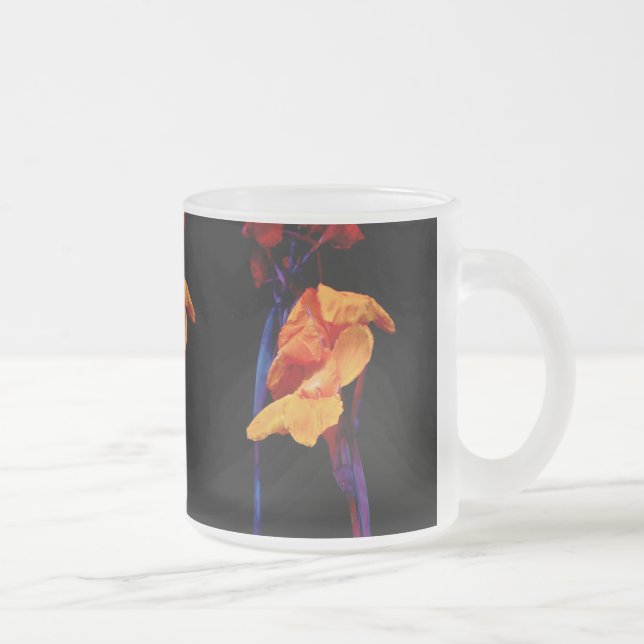 Taza De Cristal Esmerilado Canna Lilies on Black With Blue (Derecha)