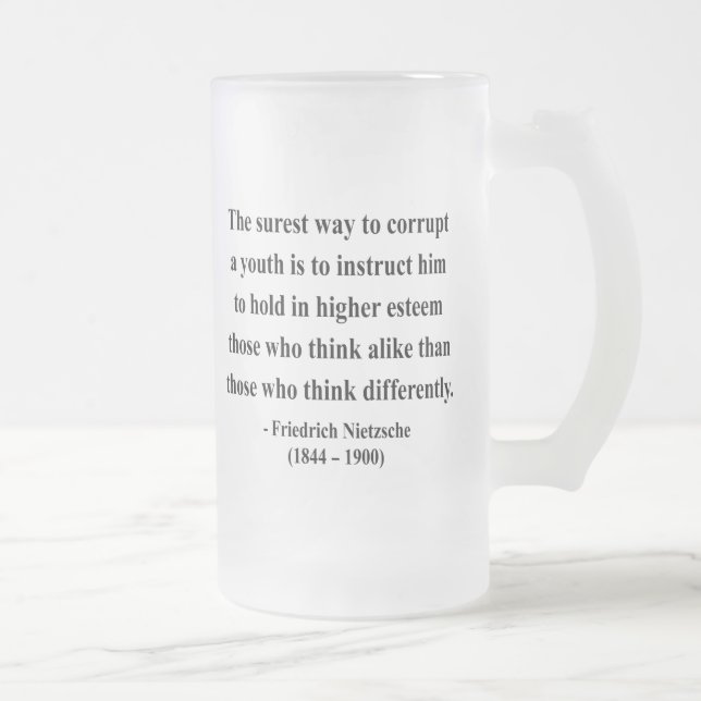 Taza De Cristal Esmerilado Cita 2a de Nietzsche (Derecha)