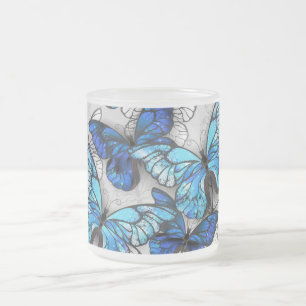 Taza De Cristal Esmerilado Composición de las mariposas blancas y azules
