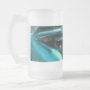 Taza De Cristal Esmerilado Debajo De La Bomba De Escarcha Del Hogar