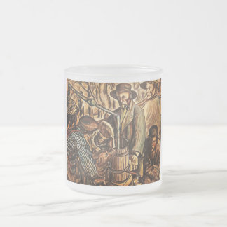 Taza De Cristal Esmerilado Destiladores clandestinos haciendo licor de whisky