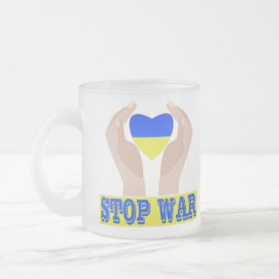 Taza De Cristal Esmerilado Detengan la guerra: corazón de bandera ucraniana e