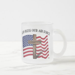 Taza De Cristal Esmerilado DIOS BENDIGA NUESTRA FUERZA AÉREA con cruz escarpa