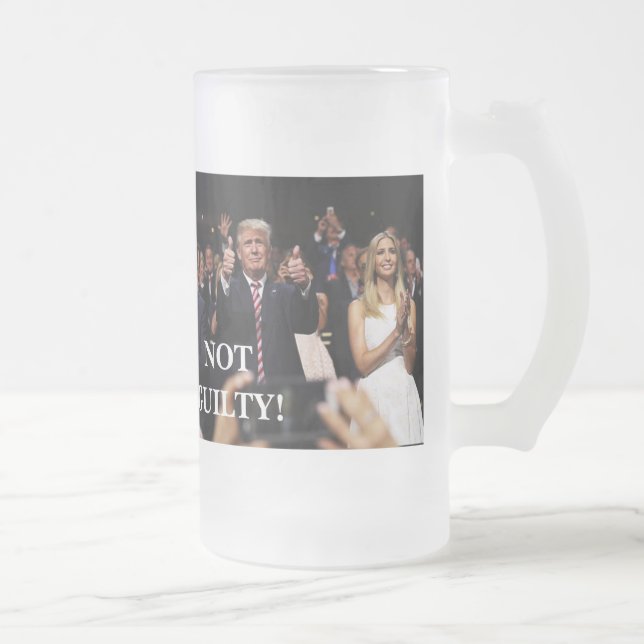 TAZA DE CRISTAL ESMERILADO ¡DONALD TRUMP ESTADOUNIDENSE NO ES CULPABLE! 3 DIS (Derecha)