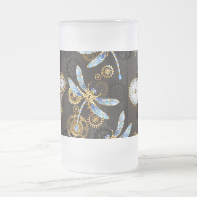 Taza De Cristal Esmerilado Dragoniscos de Steampunk sobre fondo rayado marrón (Centro)