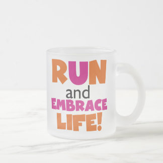 Taza De Cristal Esmerilado Ejecutar y abrazar rosado Naranja de vida